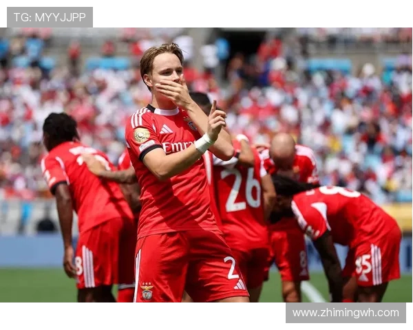 拜仁拒霍伊伦背后：凯恩接班人非丹麦前锋，德甲豪门锁定维尔茨 + 后防重建